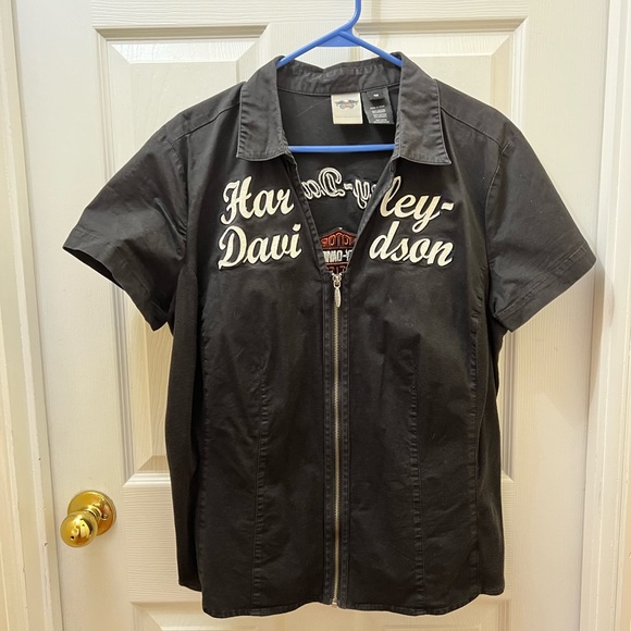 Harley-Davidson Tops - Harley Davidson zip up collared shirt with soft side panels that stretch